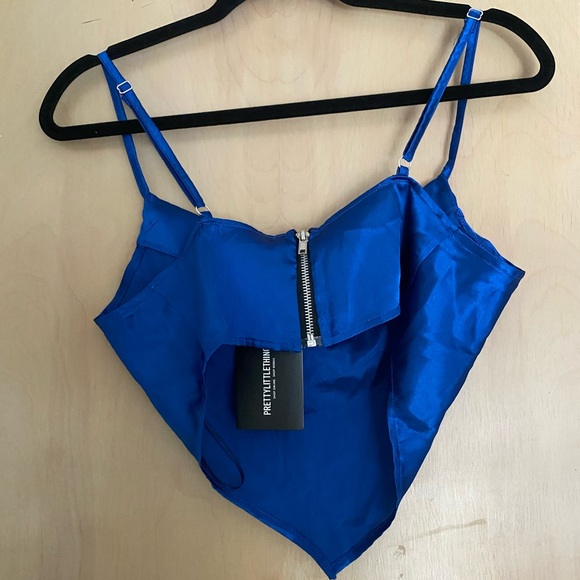 Pretty little thing royal blue crop top size 4 - Picture 3 of 5